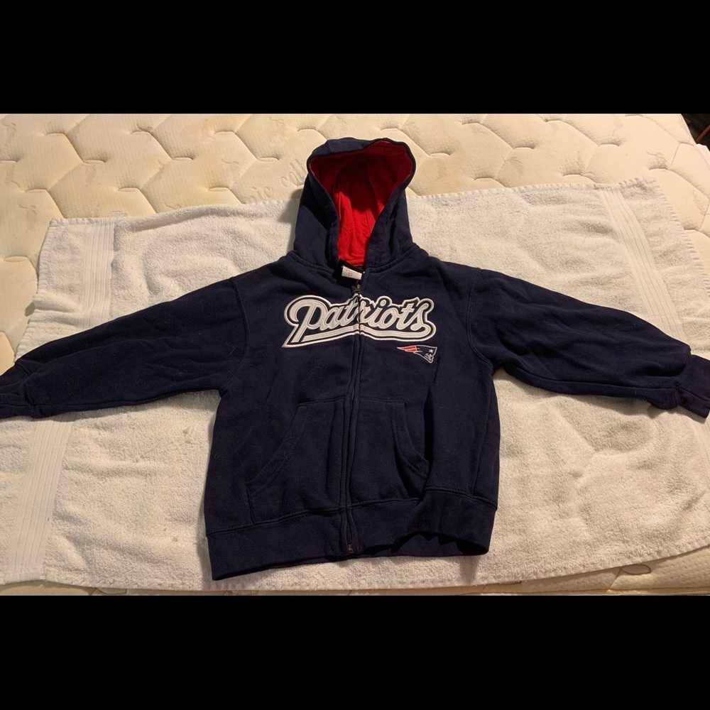 Kids New England Patriots Hoodie.